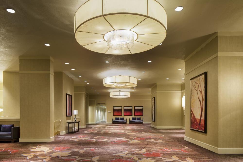 เชอราตัน โอกลาโฮมา ซิตี ดาวน์ทาวน์ โฮเต็ล Hotel โอคลาโฮมาซิตี้ ภายนอก รูปภาพ
